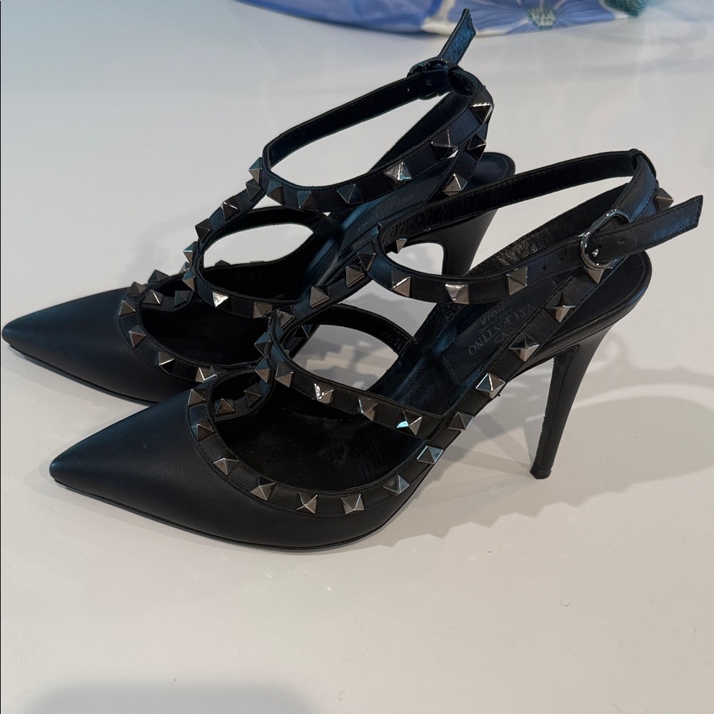 Valentino Rockstud Matte Black Heels